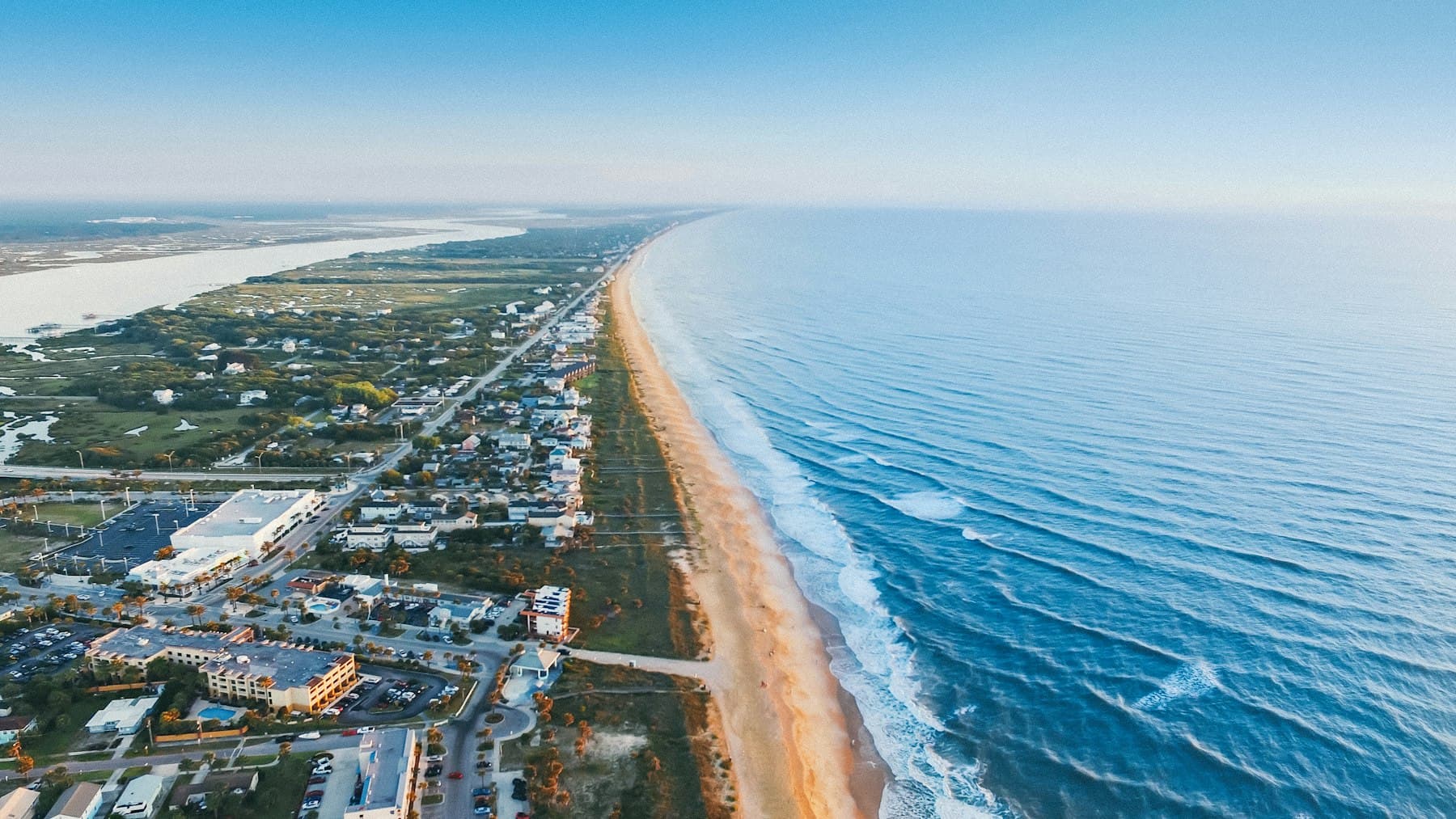 Commercial real estate in Florida — Aerial photo of village